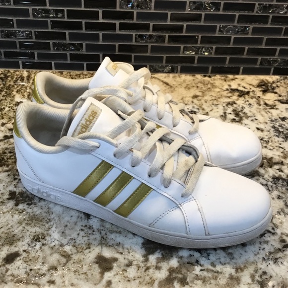 Adidas white with gold stripes neo comfort footbed